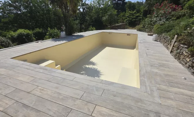 Rénovation de piscine en polyester à Hyères, Roquebrune-sur-Argens, ADC Polyester
